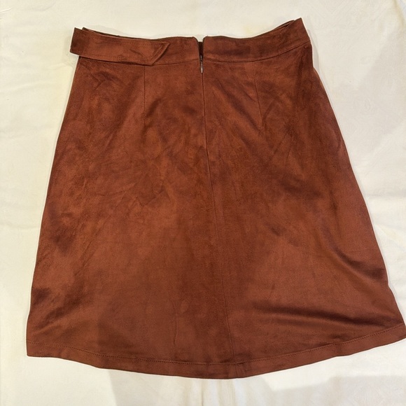 Brown suede skirt. Brand new. Forevever 21 Small. - Picture 2 of 3